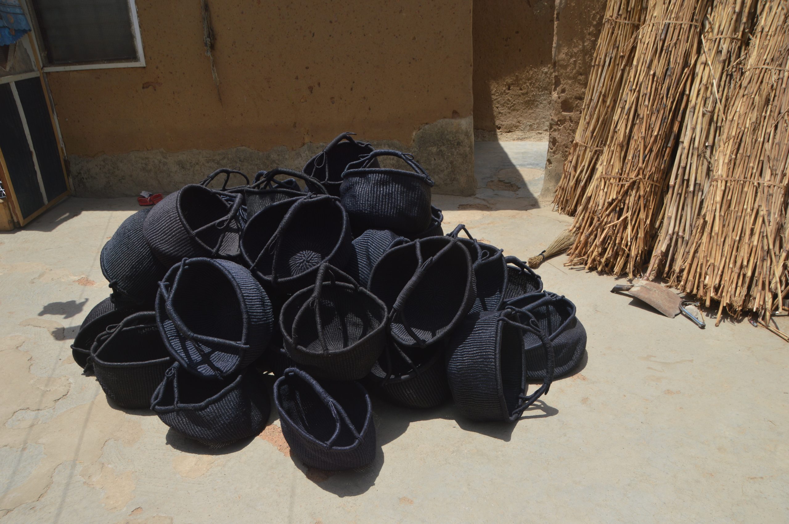 Black Baskets 100pcs